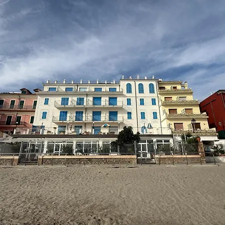 La Balnearia Hotel