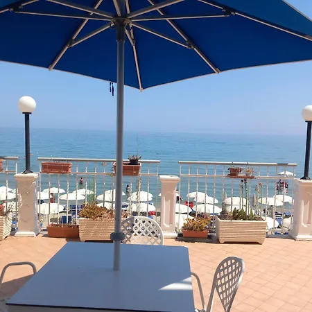 La Balnearia Szálloda Alassio