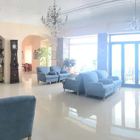 Hotell La Balnearia 3*